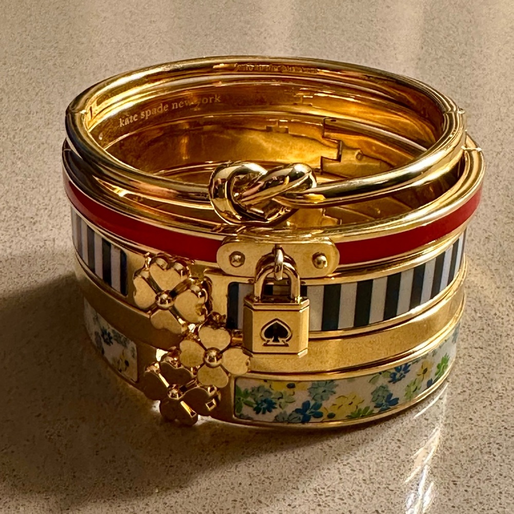 NWOT KATE SPADE ♠️ NEW YORK lock 🔒 and spade ♠️ charm bangle bracelet ORANGE - Picture 10 of 11
